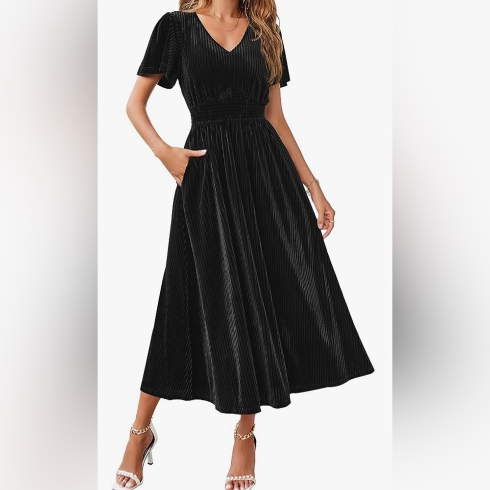 Merokeety Floor Length Black Velvet Dress, Size Medium